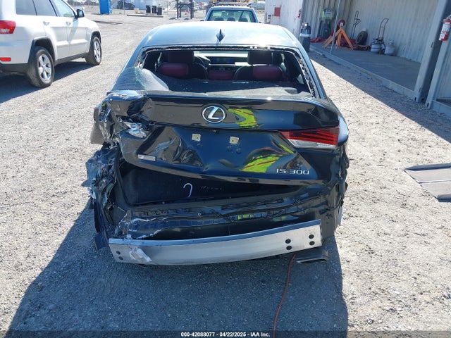 Lexus IS 300 2020 JTHGA1D26L5107816 Image 17