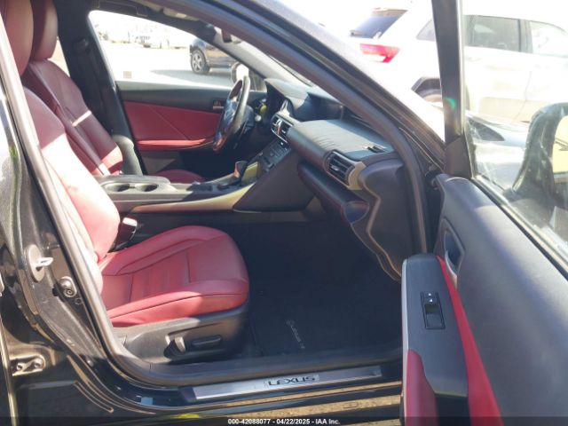 2020 LEXUS IS 300 JTHGA1D26L5107816 Photo 4
