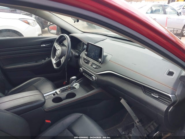 1N4BL4CW6KN321480 Nissan 2019
