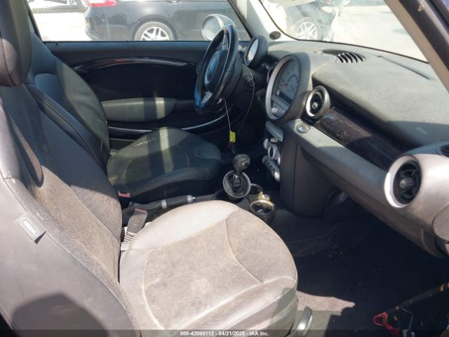 2008 MINI COOPER CLUBMAN WMWML33578TN68187 Photo 4