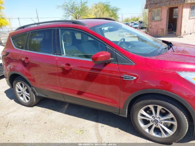 1FMCU0GD3JUD22275 Ford ESCAPE SE