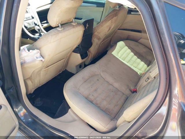 3FA6P0H77FR160172 Ford FUSION SE