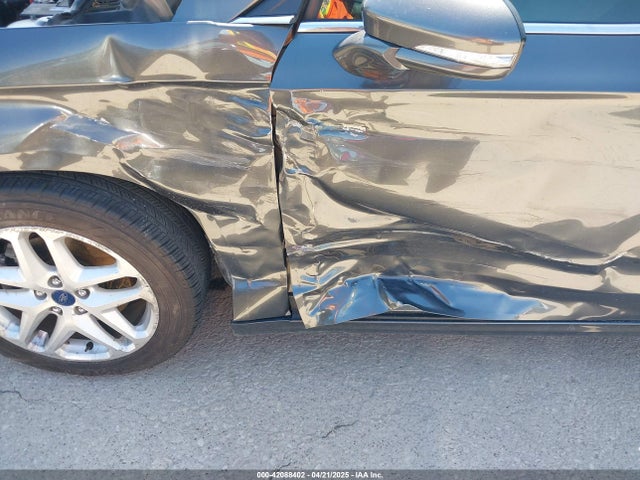 3FA6P0H77FR160172 Ford FUSION SE