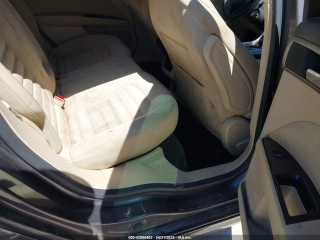 3FA6P0H77FR160172 Ford FUSION SE