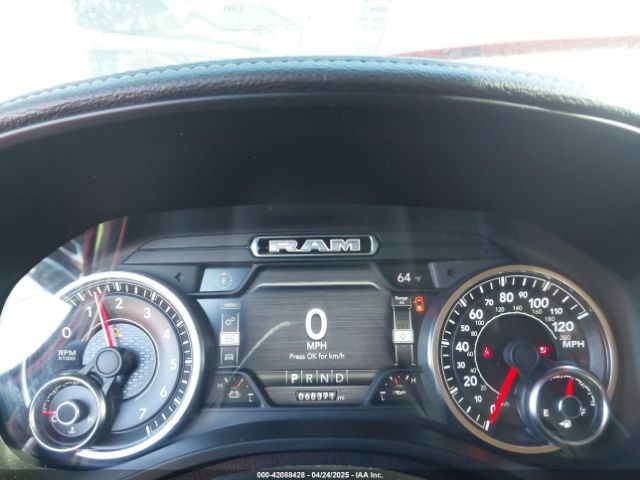 1C6SRFJT0KN521694 RAM 1500 Laramie  4x4 5'7 Box