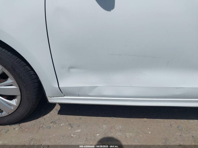 3VWD17AJ0EM283600 Volkswagen Jetta 1.8t Se
