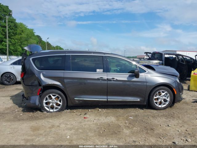 2C4RC1EG5LR203664 Chrysler Pacifica Touring L Plus