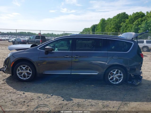 2C4RC1EG5LR203664 Chrysler Pacifica Touring L Plus