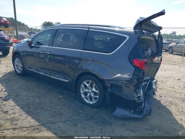 2020 CHRYSLER PACIFICA 2C4RC1EG5LR203664 Photo 2