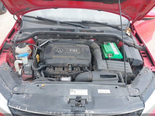 3VW4T7AJ1GM222057 Volkswagen Jetta 2.0t Gli Se