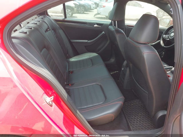 3VW4T7AJ1GM222057 Volkswagen Jetta 2.0t Gli Se