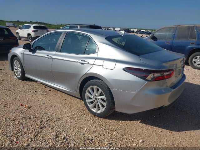 4T1C11AK1NU697349 Toyota CAMRY LE