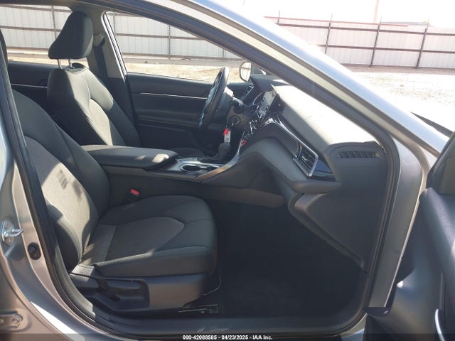4T1C11AK1NU697349 Toyota CAMRY LE
