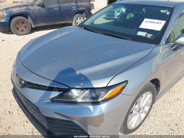 4T1C11AK1NU697349 Toyota CAMRY LE