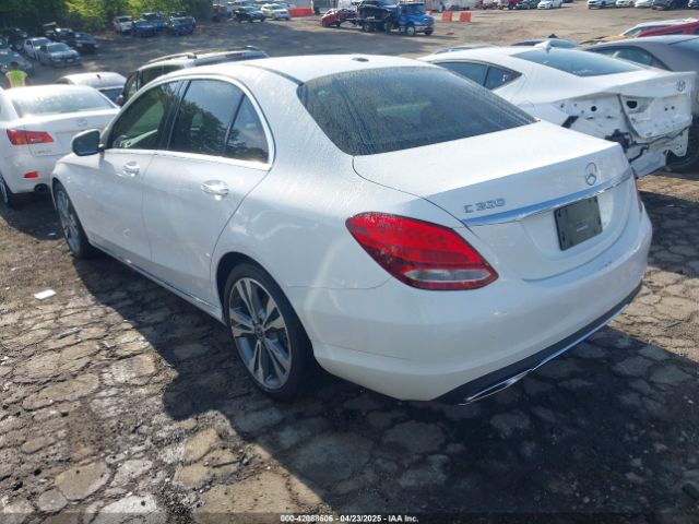 2018 MERCEDES-BENZ C 300 55SWF4JB2JU279159 Photo 2