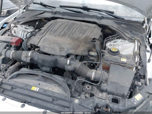 SAJAD4BVXHA965092 Jaguar Xe 35t Premium