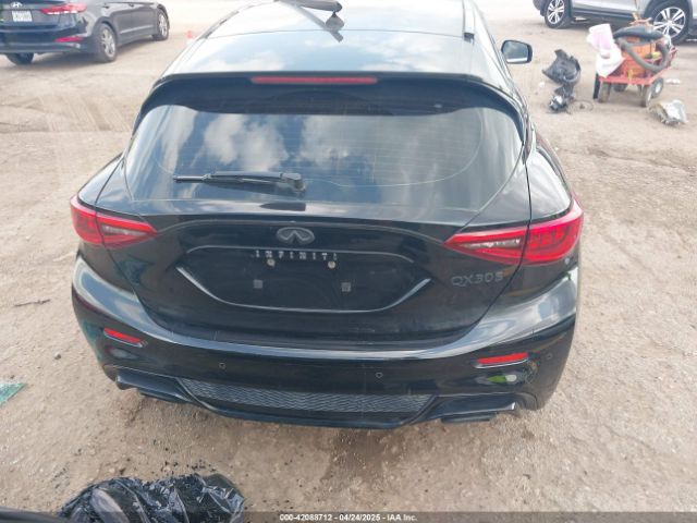 SJKCH5CP0HA017377 Infiniti Qx30 Sport