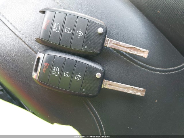 5XYKT4A70EG489682 KIA Sorento Lx V6