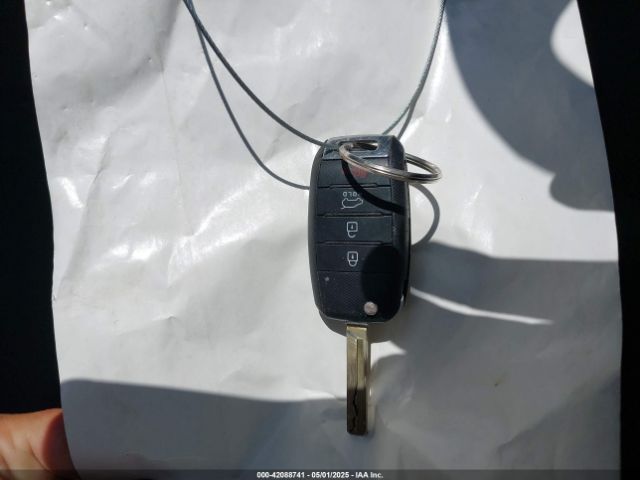 5XYPG4A37HG243532 KIA Sorento 2.4l Lx