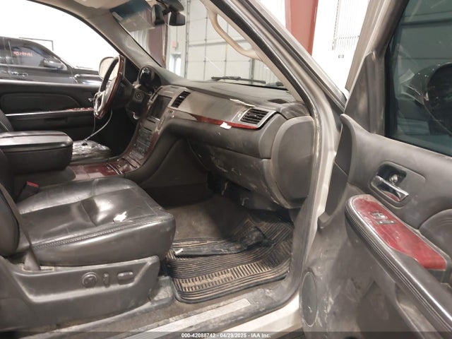 2007 CADILLAC ESCALADE 1GYFK638X7R138864 Photo 4