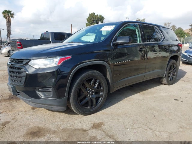 1GNERFKW2KJ105630 Chevrolet Traverse Ls
