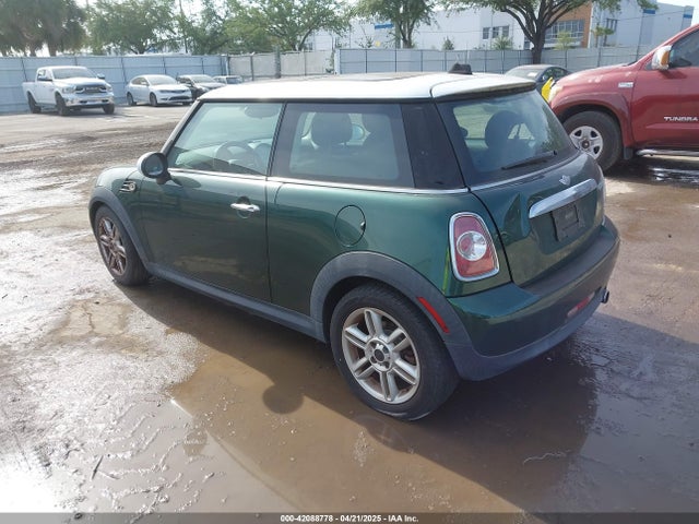 2013 MINI HARDTOP WMWSU3C59DT688362 Photo 2