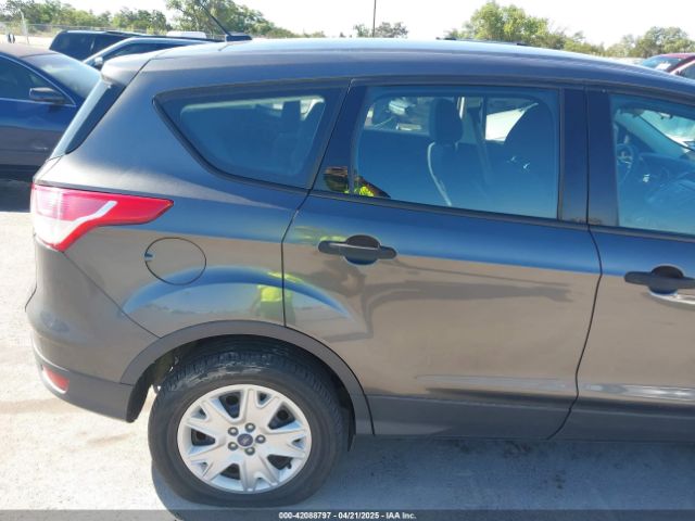 1FMCU0F77FUA91187 Ford ESCAPE S