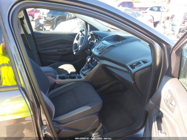 1FMCU0F77FUA91187 Ford ESCAPE S