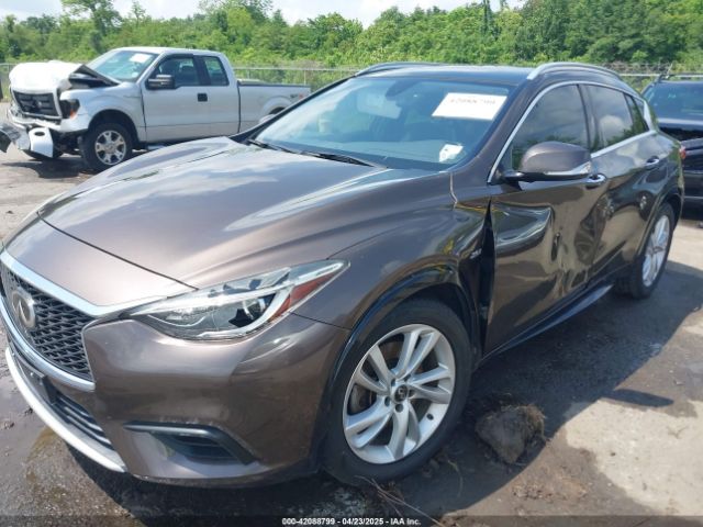 SJKCH5CP5KA012022 Infiniti Qx30 Luxe