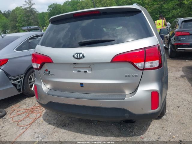 5XYKU4A74FG572952 KIA Sorento Ex V6