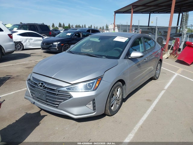 5NPD84LFXLH551559 Hyundai ELANTRA SEL