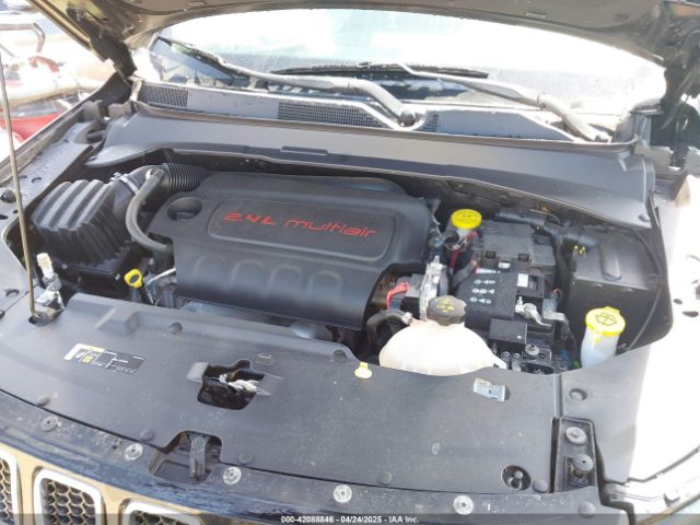3C4NJDCB7JT493851 Jeep Compass Limited 4x4