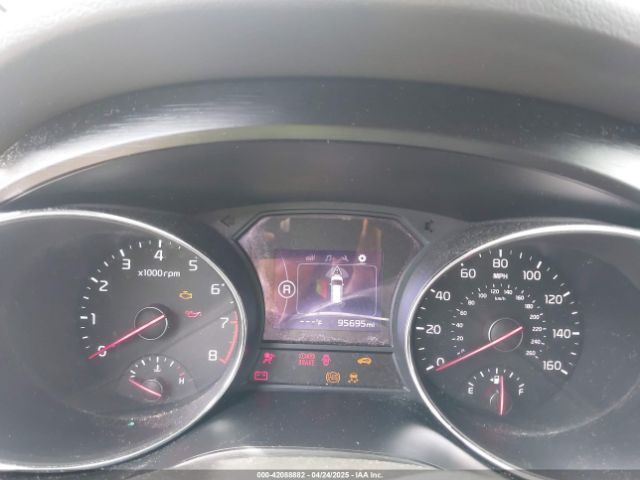 KNDMB5C12H6308244 KIA SEDONA LX