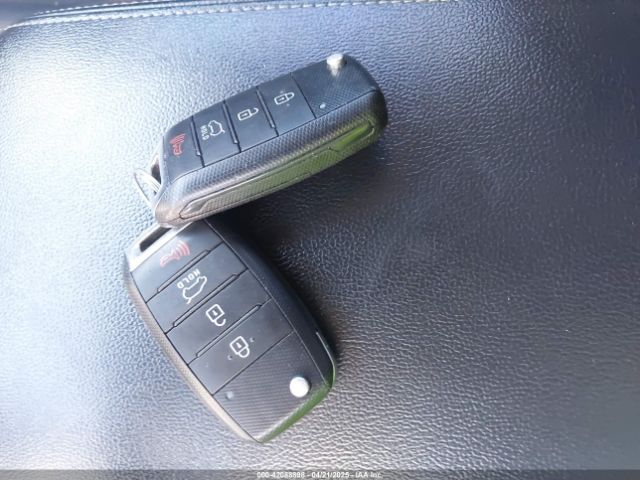 5XYPG4A33GG021889 KIA Sorento 2.4l Lx