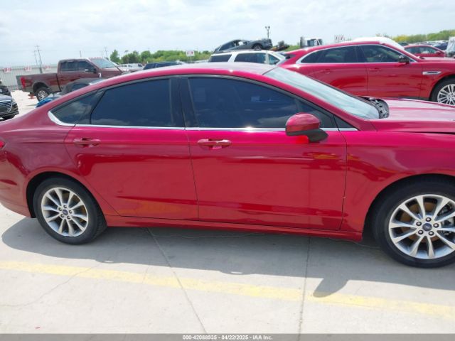 3FA6P0H78HR157106 Ford FUSION SE