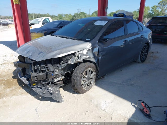 3KPF24AD0RE813081 KIA Forte Lxs