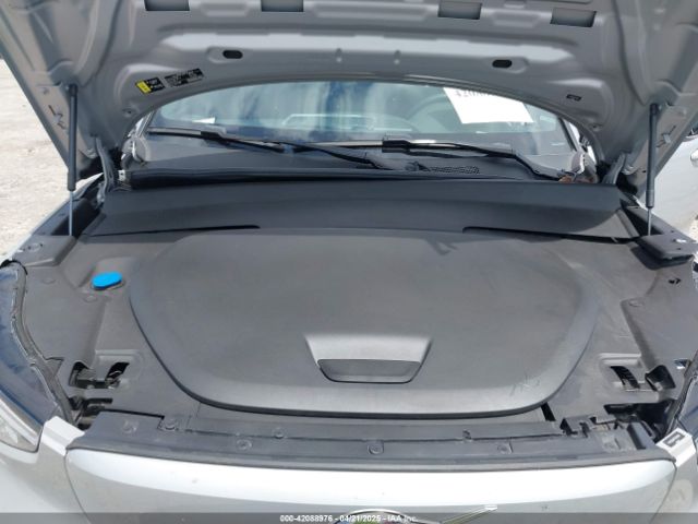2023 VOLVO XC40 RECHARGE PURE ELECTRIC YV4ED3UM5P2029904 Photo 9