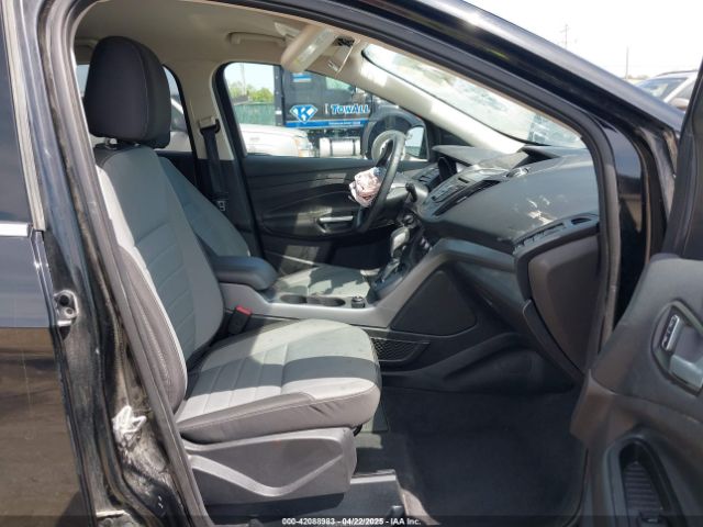 1FMCU9G97GUA77456 Ford ESCAPE SE