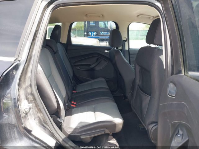 1FMCU9G97GUA77456 Ford ESCAPE SE