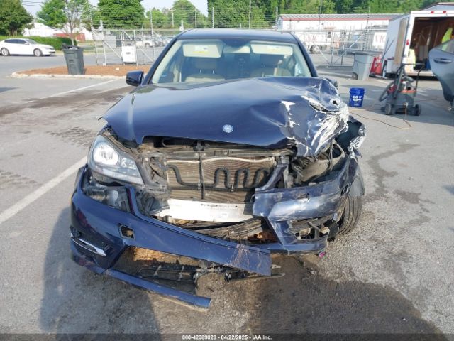 WDDGF8AB1EA945171 Mercedes-Benz C 300 Luxury 4matic/sport 4matic