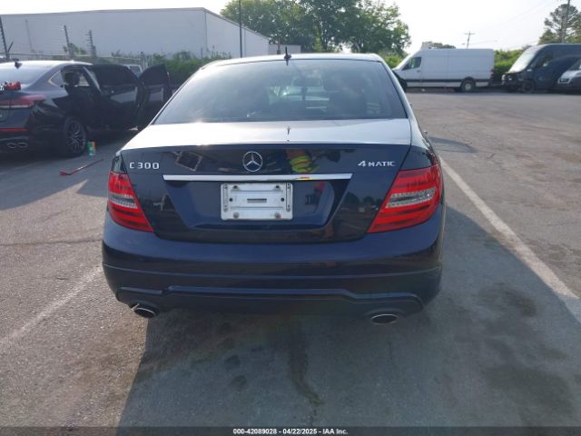 WDDGF8AB1EA945171 Mercedes-Benz C 300 Luxury 4matic/sport 4matic