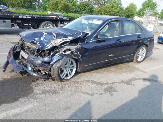 WDDGF8AB1EA945171 Mercedes-Benz C 300 Luxury 4matic/sport 4matic
