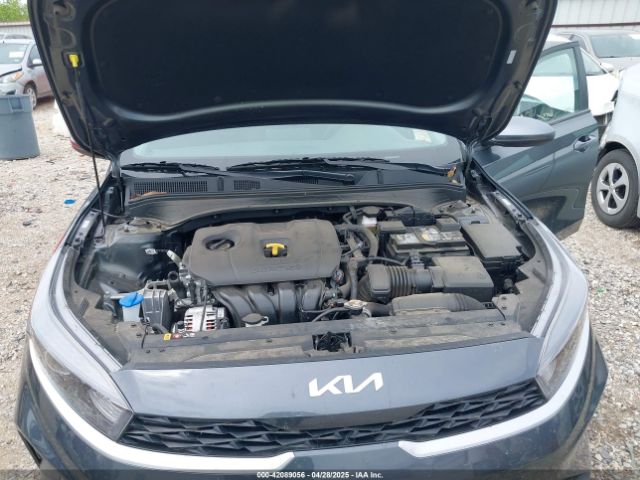 3KPF24AD6RE841015 KIA Forte Lxs
