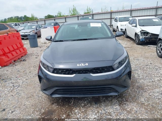 3KPF24AD6RE841015 KIA Forte Lxs
