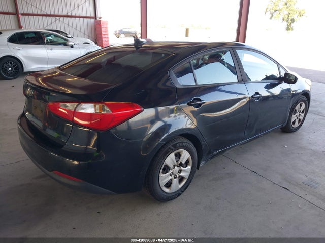 KNAFK4A60G5581458 KIA FORTE LX