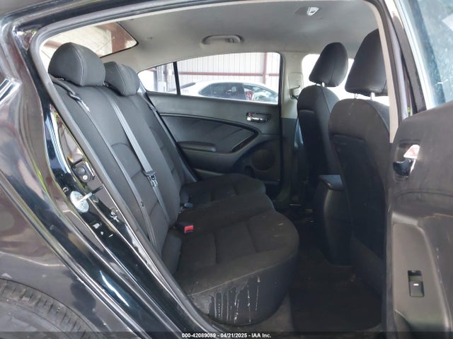 KNAFK4A60G5581458 KIA FORTE LX