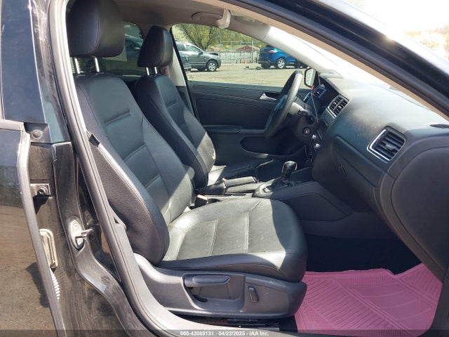 3VWD17AJ0EM396110 Volkswagen Jetta 1.8t Se