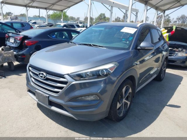 KM8J33A26HU385271 Hyundai Tucson Sport
