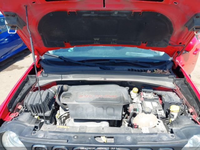 ZACCJBBTXGPD53332 Jeep Renegade Latitude