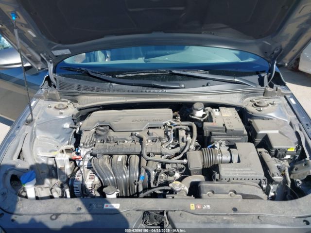 KMHLL4DG5RU841235 Hyundai ELANTRA SE